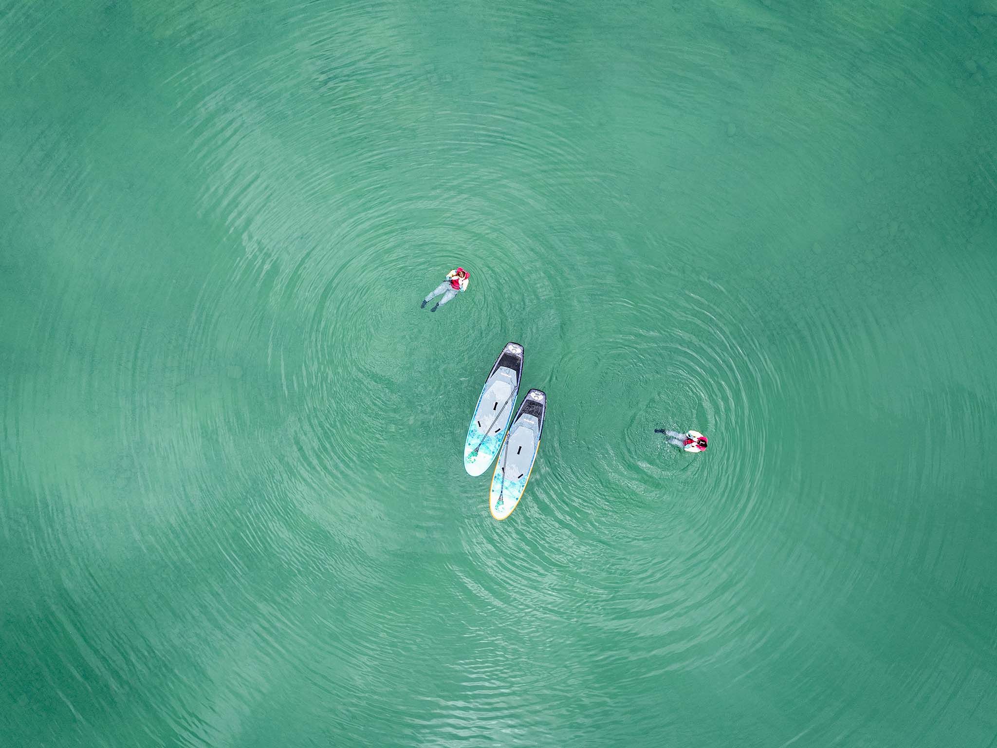 SUP in Glacier Lake in Alaska 